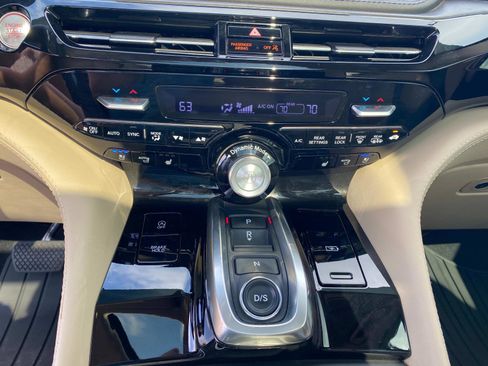 Used 2023 Acura MDX SH-AWD w/ Advance Package image 22