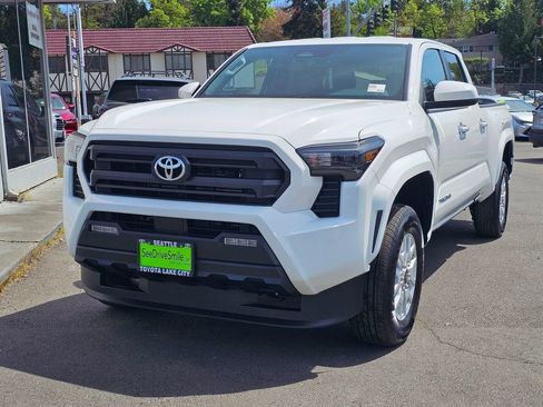 New 2026 Toyota Tacoma SR5 AWD/4WD image 3