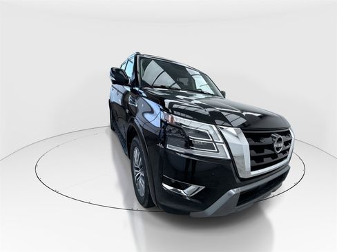 Used 2021 Nissan Armada SL w/ Captain's Chairs Package image 2