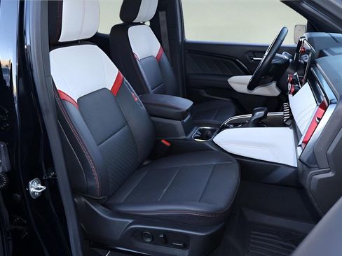 Used 2024 GMC Canyon AT4X image 14