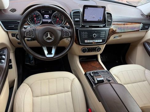 Used 2019 Mercedes-Benz GLS 450 4MATIC image 33