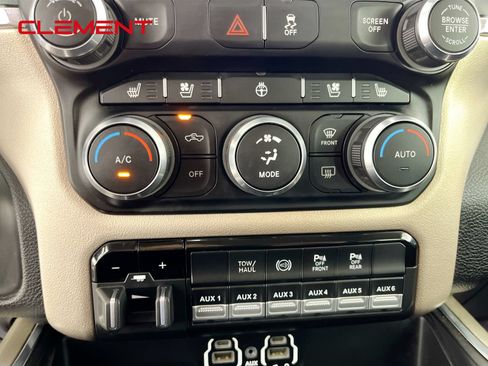 Used 2022 RAM 3500 Laramie AWD/4WD image 19