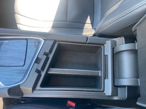 Certified 2019 Buick Enclave Essence AWD/4WD image 38