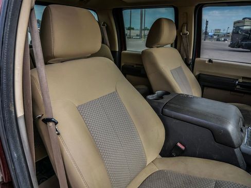 Used 2011 Ford F250 Lariat w/ Lariat Interior Pkg AWD/4WD image 18