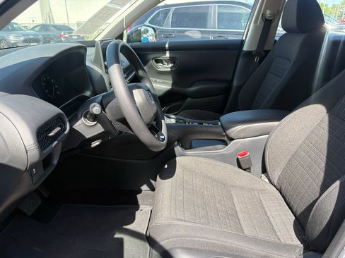 Certified 2023 Honda HR-V LX image 10