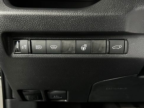 New 2025 Toyota RAV4 XLE image 18