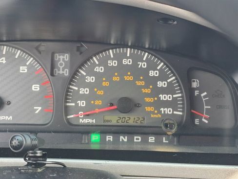 Used 2002 Toyota 4Runner SR5 AWD/4WD image 46