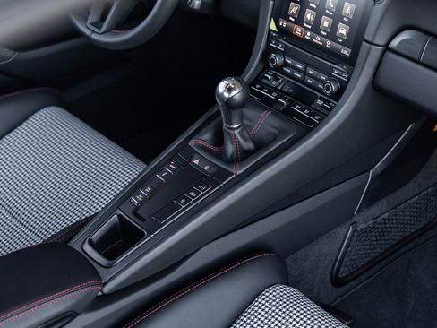 Used 2019 Porsche 911 GT3 image 33