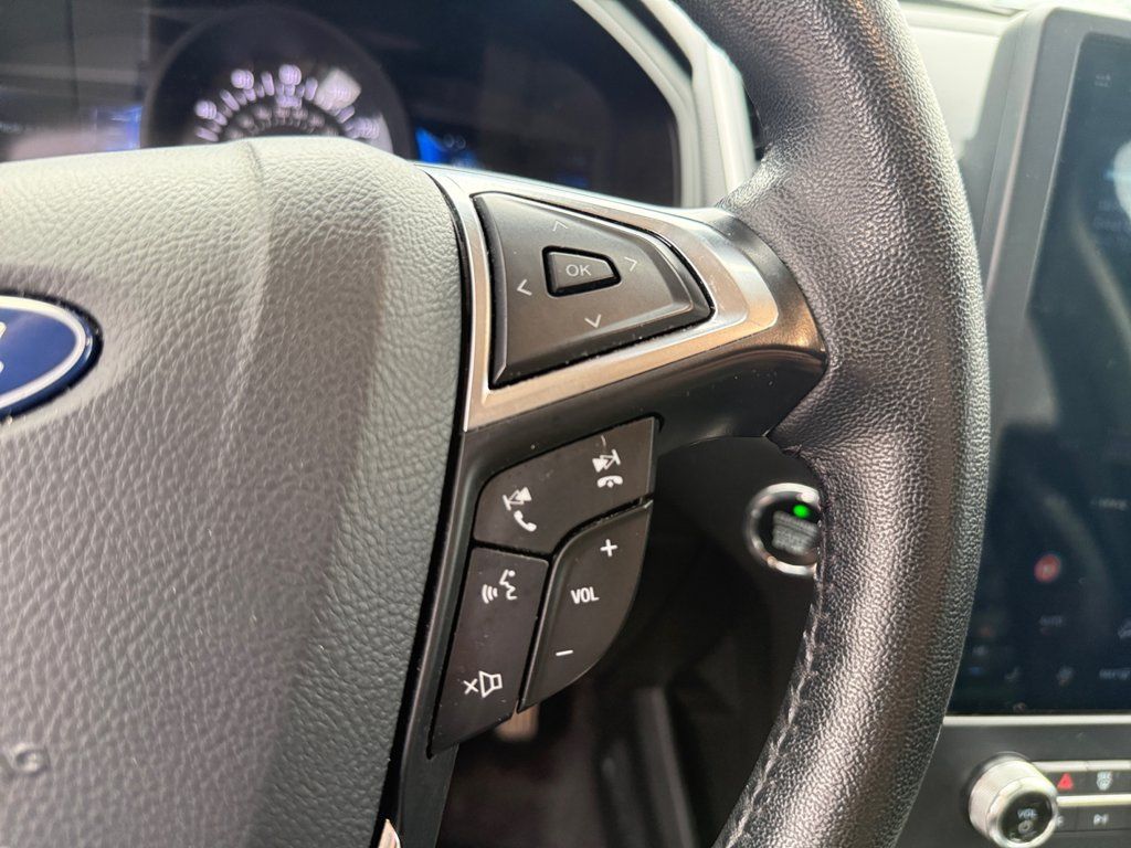 Used 2024 Ford Edge SEL AWD/4WD image 17
