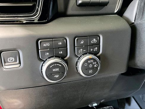 New 2026 GMC Sierra 1500 AT4 w/ AT4 Premium Package image 18