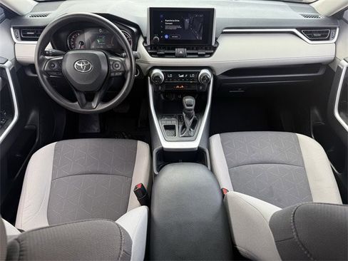 Used 2025 Toyota RAV4 XLE image 11