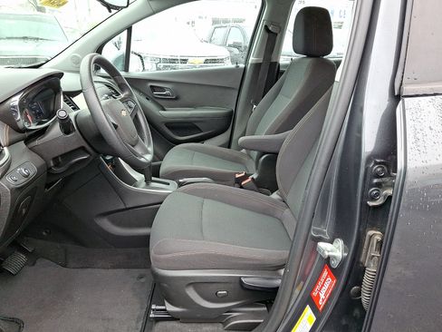 Certified 2019 Chevrolet Trax LS image 15