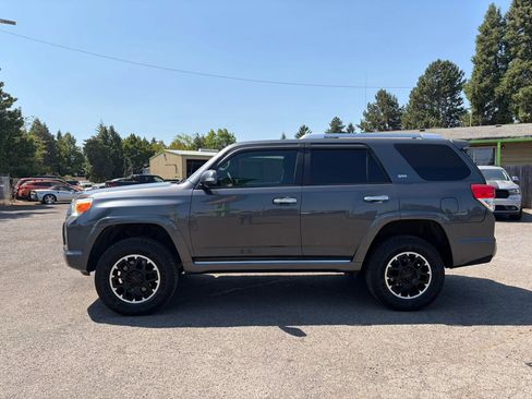 Used 2010 Toyota 4Runner Trail AWD/4WD image 6