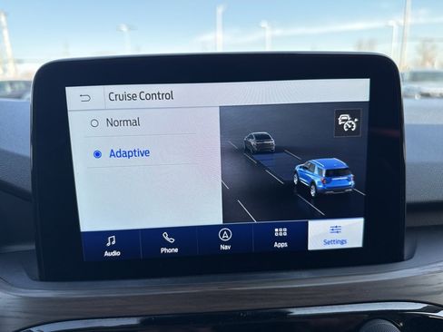 Used 2020 Ford Escape Titanium image 15