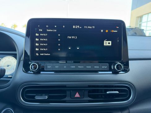 Certified 2023 Hyundai Kona Limited FWD image 12