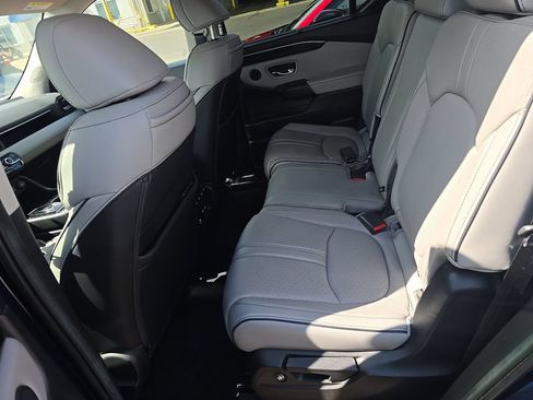 Used 2023 Honda Pilot Elite image 8