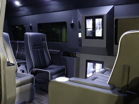 Used 2021 Mercedes-Benz Sprinter 3500 image 11