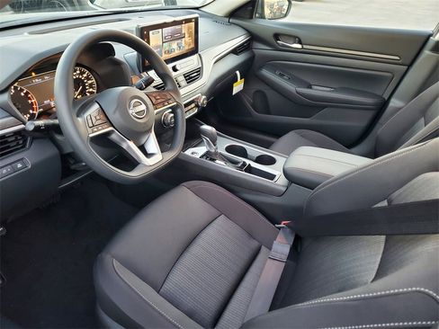 New 2025 Nissan Altima 2.5 SV w/ SV Special Edition Package image 7