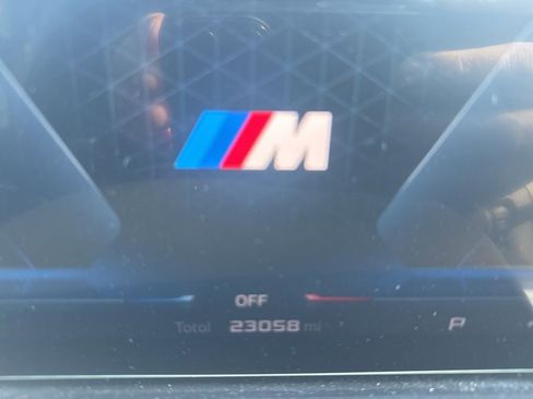 Used 2025 BMW X5 M60i w/ Executive Package image 14