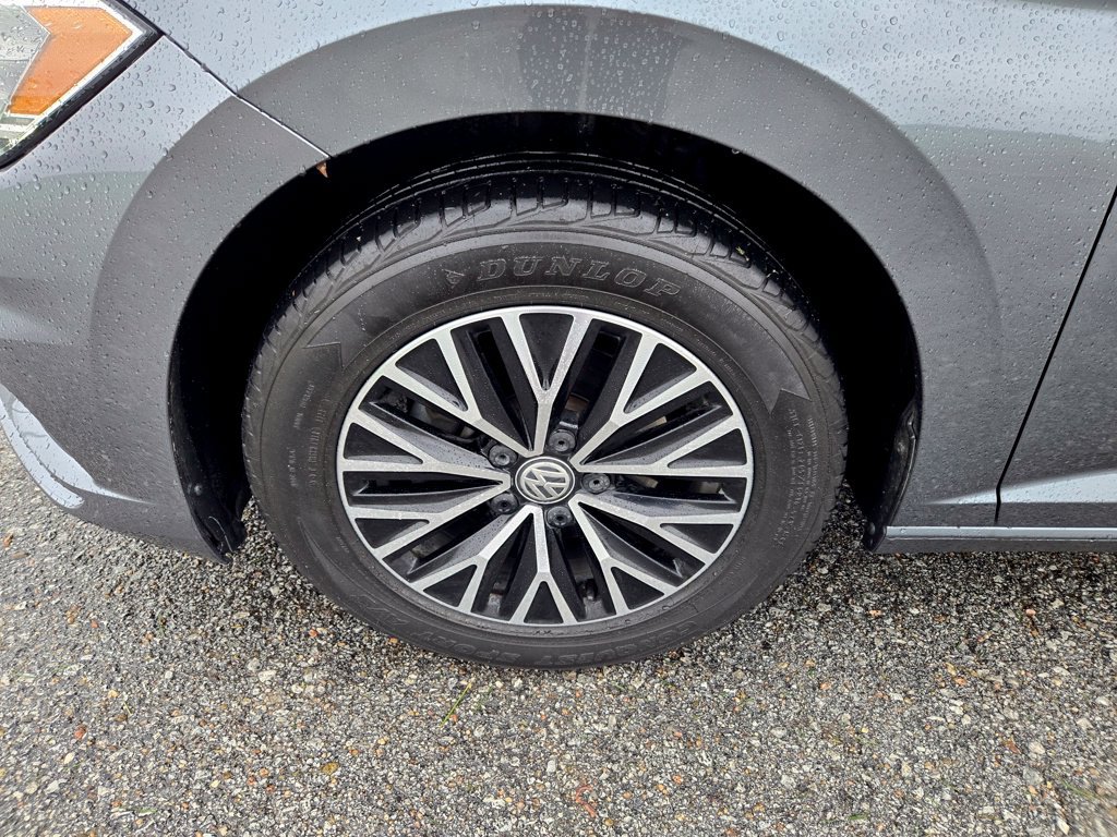 Used 2020 Volkswagen Jetta SE w/ SE Cold Weather Package FWD image 9