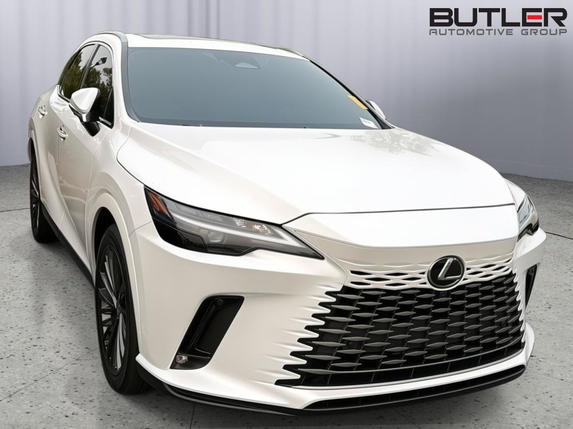 Used 2025 Lexus RX 350 Premium w/ Convenience Package FWD image 4