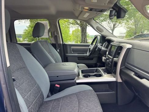 Used 2020 RAM 1500 Classic SLT w/ Luxury Group image 10