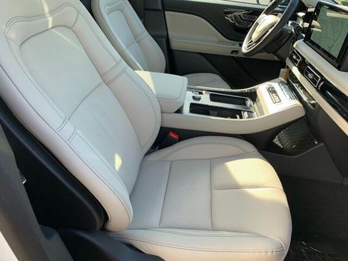 New 2026 Lincoln Aviator Reserve w/ Jet Appearance Package AWD/4WD image 18