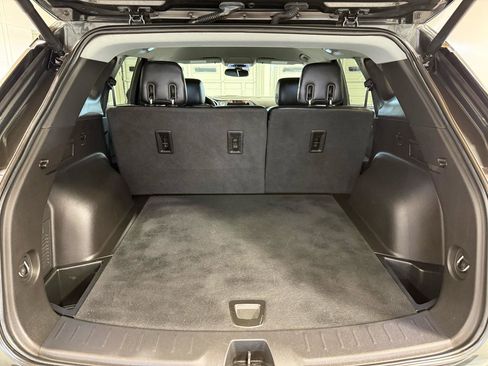 Used 2019 Chevrolet Blazer LT image 25