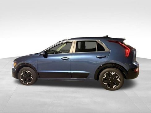Used 2025 Kia Niro Wave image 6