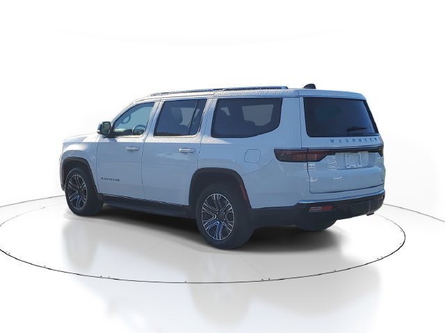 Used 2024 Jeep Wagoneer Series II AWD/4WD image 4