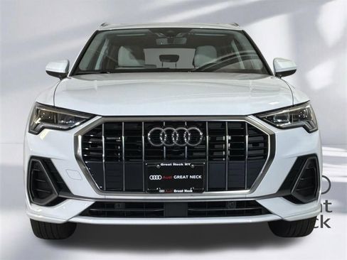 Used 2024 Audi Q3 2.0T Premium w/ Convenience Package AWD/4WD image 25