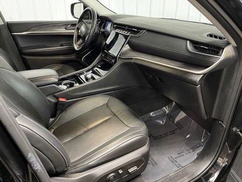 Used 2021 Jeep Grand Cherokee L Limited image 18