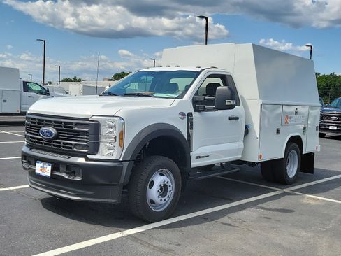 Used 2024 Ford F550 4x4 Regular Cab Super Duty image 3