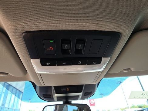 Used 2023 Nissan Rogue SV w/ SV Premium B Package image 21