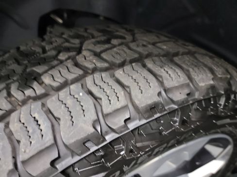 Used 2019 RAM 1500 Limited image 30