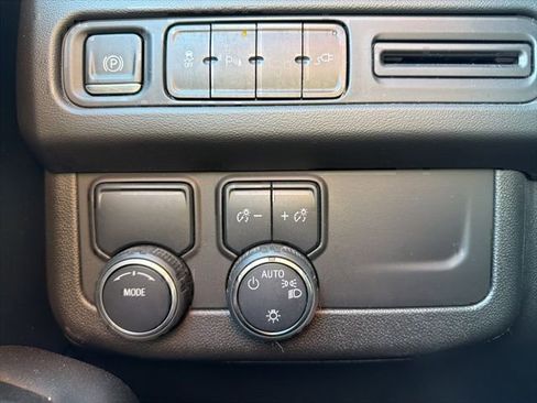 Used 2021 Chevrolet Tahoe LT w/ Rear Media and Nav Package image 18