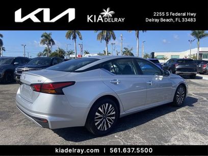 Used 2023 Nissan Altima 2.5 SV