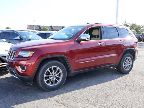 Used 2014 Jeep Grand Cherokee Limited w/ Luxury Group II AWD/4WD image 3
