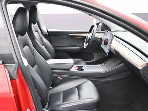 Used 2023 Tesla Model Y Long Range image 42