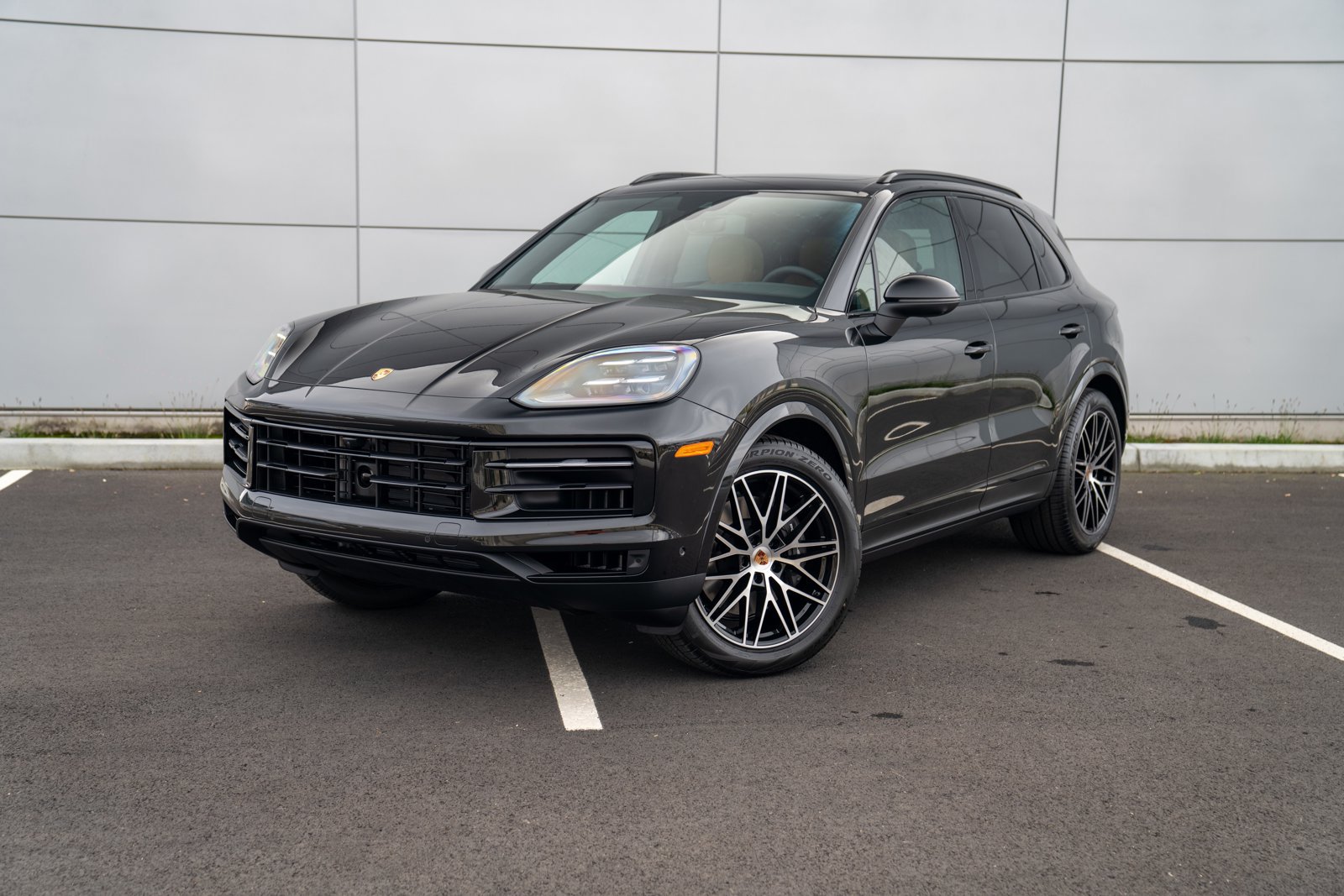 Certified 2026 Porsche Cayenne AWD/4WD image 1