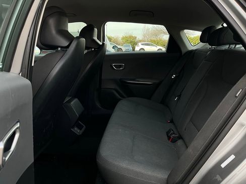 Used 2025 Kia K4 LXS image 11