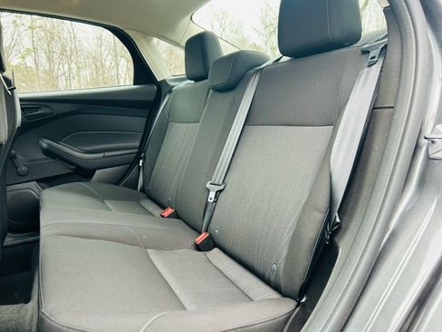 Used 2018 Ford Focus S image 23