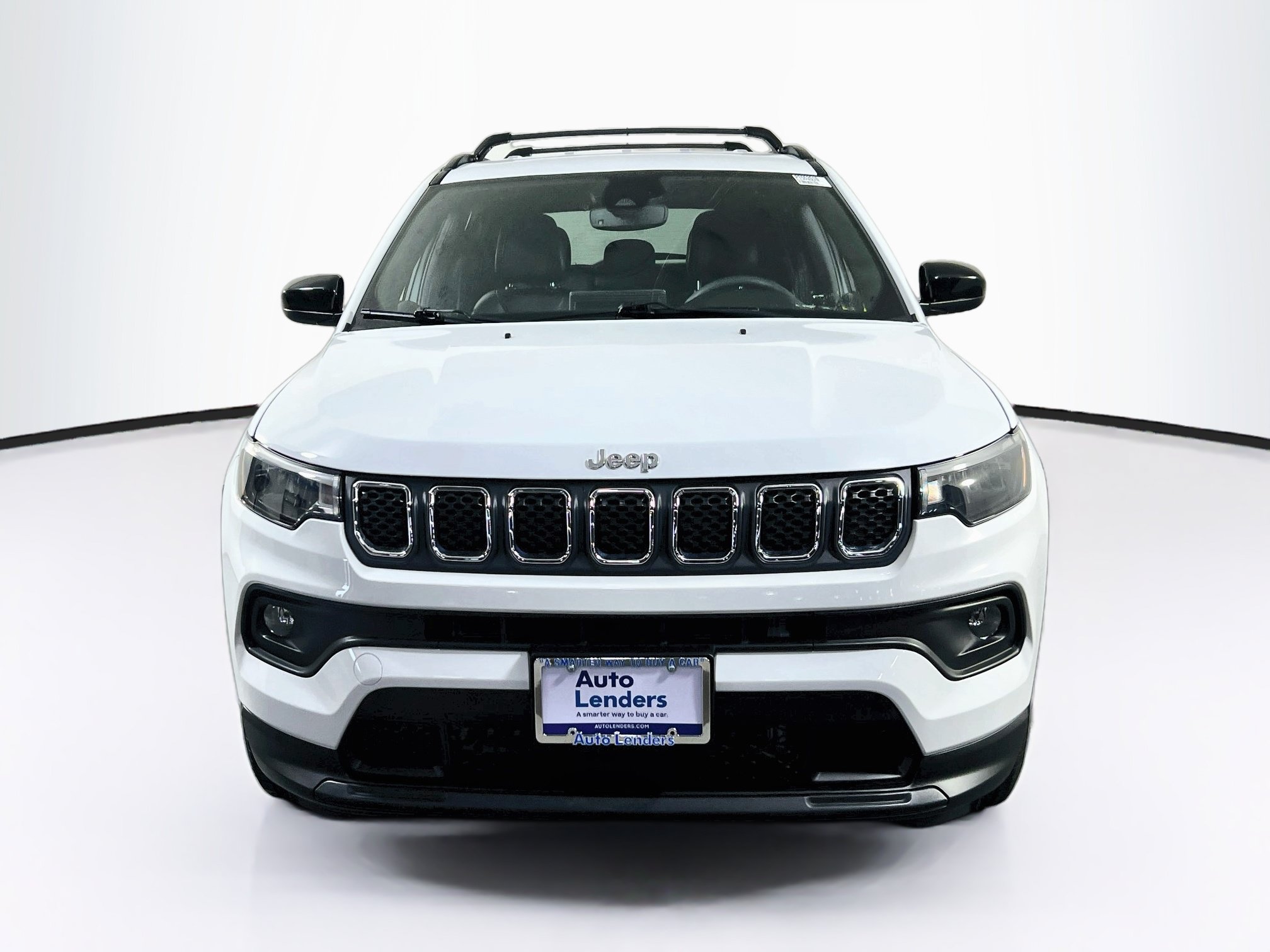 Used 2023 Jeep Compass Latitude w/ Convenience Group AWD/4WD image 2