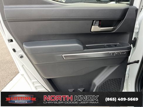 Used 2024 Toyota Tacoma TRD Off-Road image 15