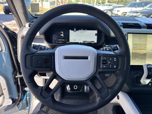 Certified 2026 Land Rover Defender 110 OCTA image 28