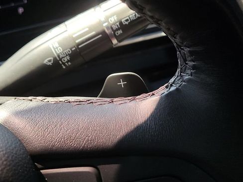 Used 2023 Cadillac Escalade Sport w/ LPO, ONYX Package image 35