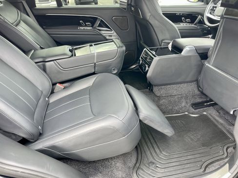 Used 2023 Land Rover Range Rover Long Wheelbase Autobiography image 42