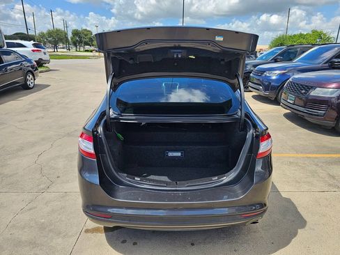 Used 2016 Ford Fusion Energi SE FWD image 8