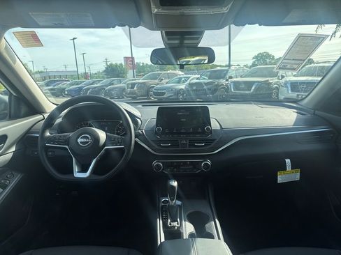 New 2026 Nissan Altima 2.5 SV FWD image 22