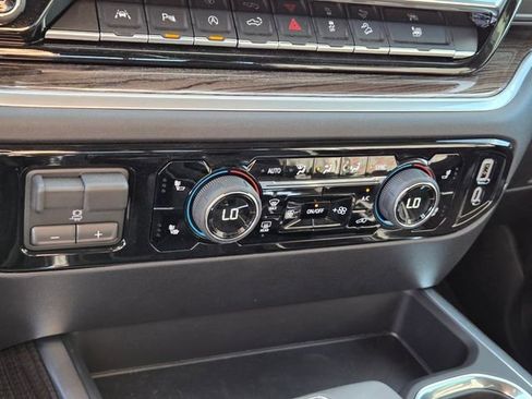New 2026 Chevrolet Silverado 1500 RST AWD/4WD image 13